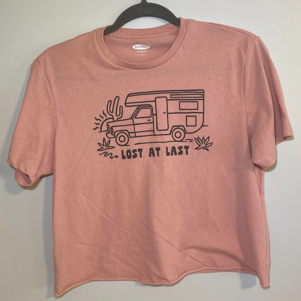 Old Navy “Lost At Last” Graphic T-Shirt Women Size Small